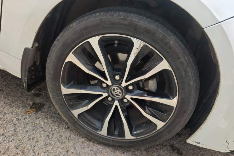 Used Toyota Levin 2019 Dual-Engine 1.8H E-CVT Sport Edition China VI Standard Right Front Wheel Hub