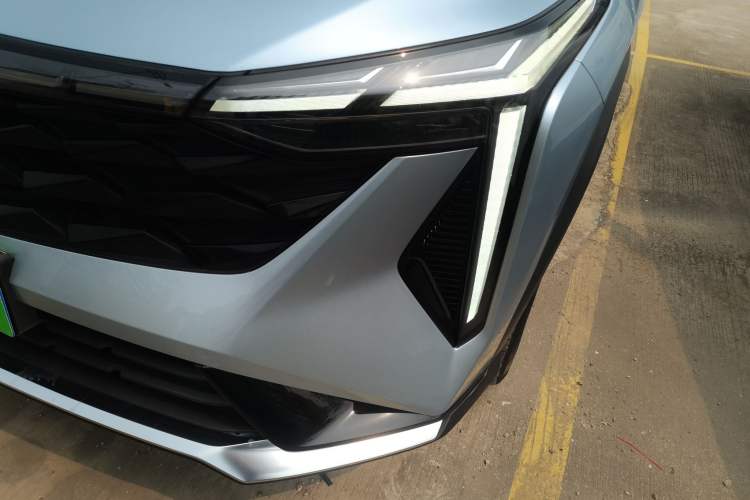 Used Geely Auto Emgrand X7 Sport 2023 Boyue COOL 1.5TD ZhiZun Edition