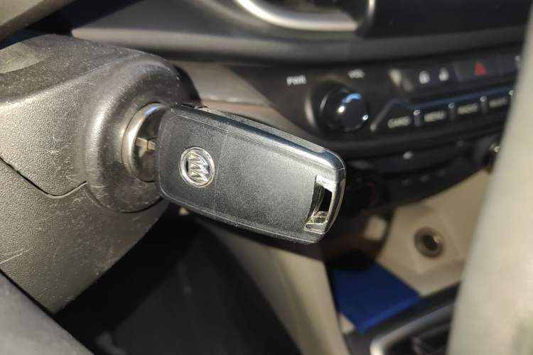 Used Buick GT 2016 15N Automatic Elite Edition Vehicle Key