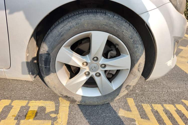 Used Hyundai Elantra (5th Generation / Langdong) 2012 1.6L Manual Fashion Edition Exterior 7