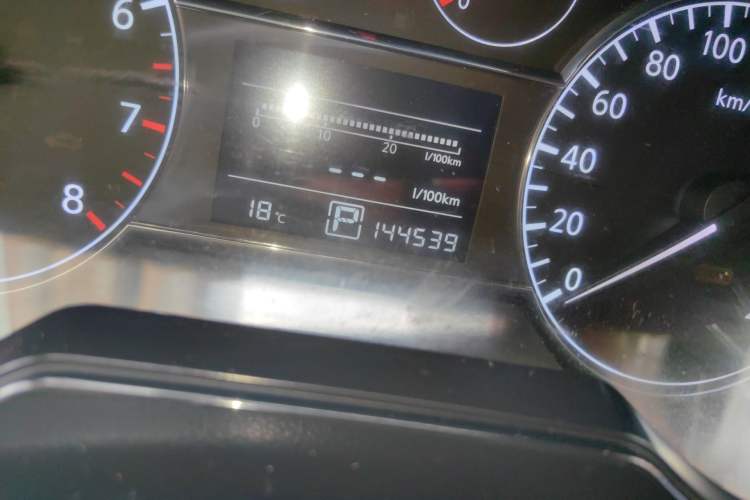 Used Nissan Tiida 2011 1.6L CVT Smart Version
