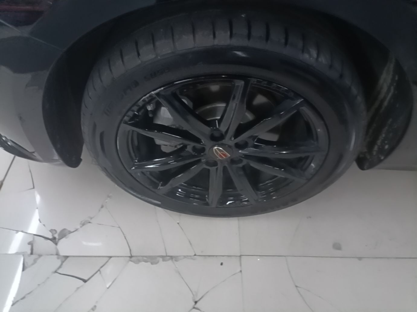 Hongqi H5 2025 2.0T Automatic Xuan Ying Edition — снимка 10