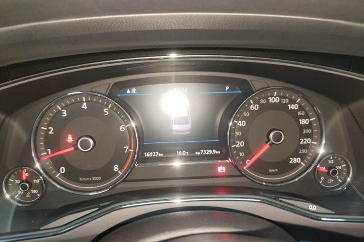 Used Volkswagen Phideon 2019 380TSI Two-Wheel Drive Business Edition China VI Standard
