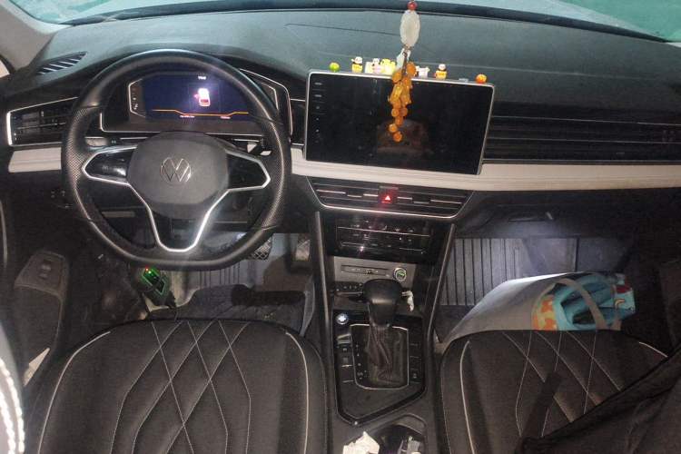 Used Volkswagen Tiguan L 2022 330TSI Automatic Two-Wheel Drive Smart Edition