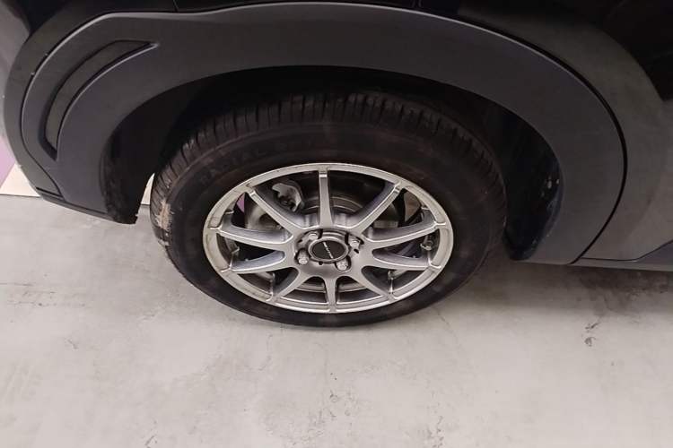 Used BYD Seagull 2024 Honor Edition 305km Dynamic Version Right Rear Wheel Hub