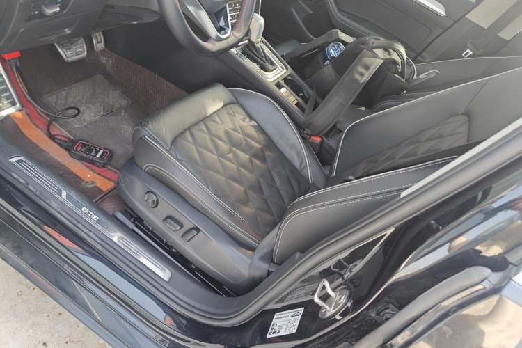 Used Volkswagen Magotan GTE Plug-in Hybrid 2022 GTE Luxury Model
