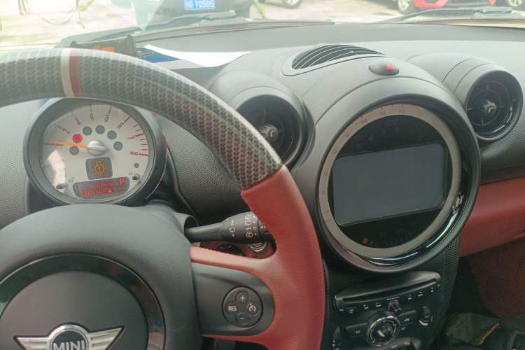 Used MINI Countryman 2014 1.6L COOPER Fun Instrument Cluster