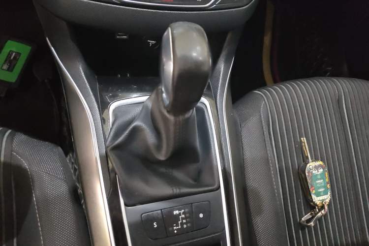 Used Peugeot 408 2014 1.8L Automatic Luxury Edition