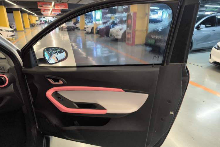 Used Chery New Energy Little Ant 2022 Revised Version Sweet Pink Edition Half-Sugar Version Lithium Iron Phosphate 30.7 kWh 30 kW 301 km