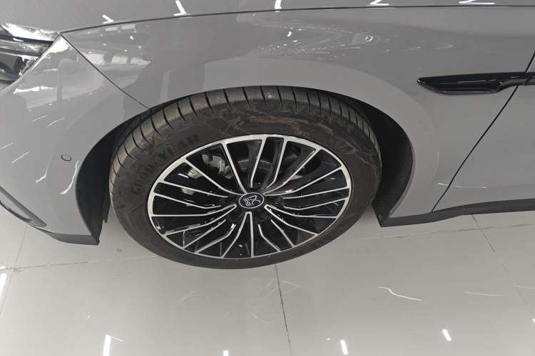 Used BYD Han 2025 DM-i Intelligent Driving Edition 125KM LiDAR Flagship Model Exterior 4