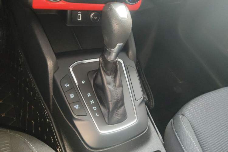 Used Ford Focus 2019 Hatchback 1.5L Automatic Sharp Edition China V Standard Gear Lever