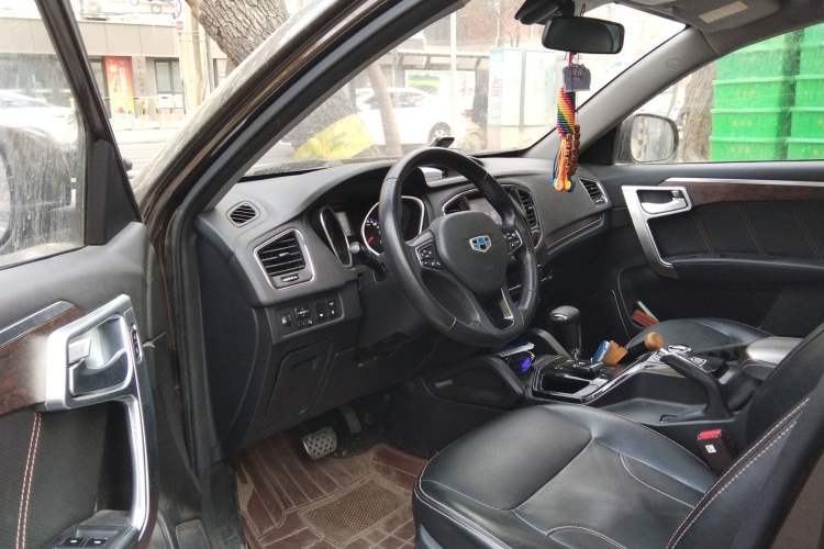 Used Geely Auto GX9 2014 2.4L Automatic Two-Wheel Drive Prestige Version Driver Seat
