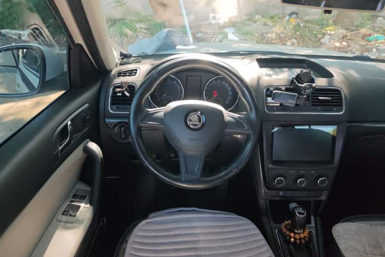 Used Skoda Yeti 2017 TSI280 DSG Advanced Edition
