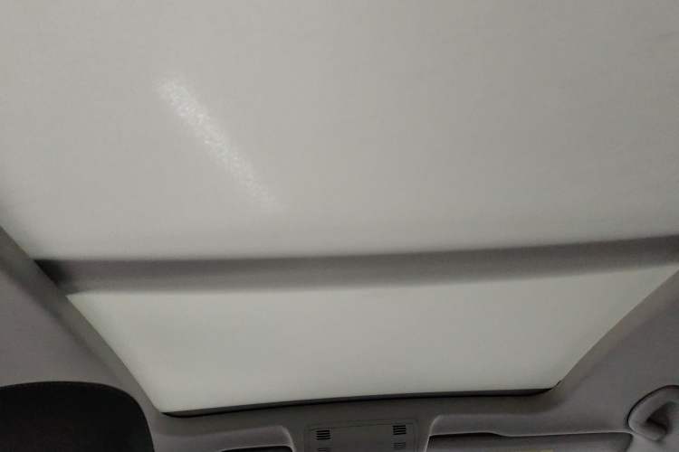 Used Volkswagen Tayron X 2020 330TSI Two-Wheel Drive Luxury Smart Connectivity Version Headliner