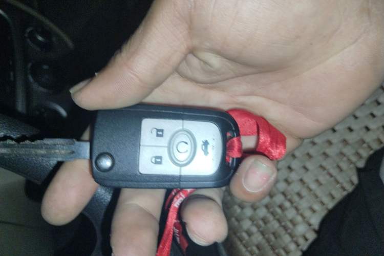 Used Buick Excelle 2013 1.5L Manual Classic Model Vehicle Key