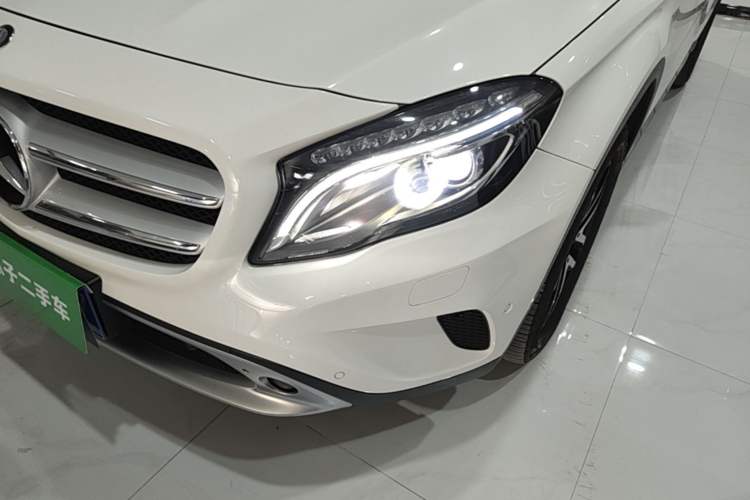 Used Mercedes-Benz GLA 2016 GLA 200 Fashion Model Left Front Headlight