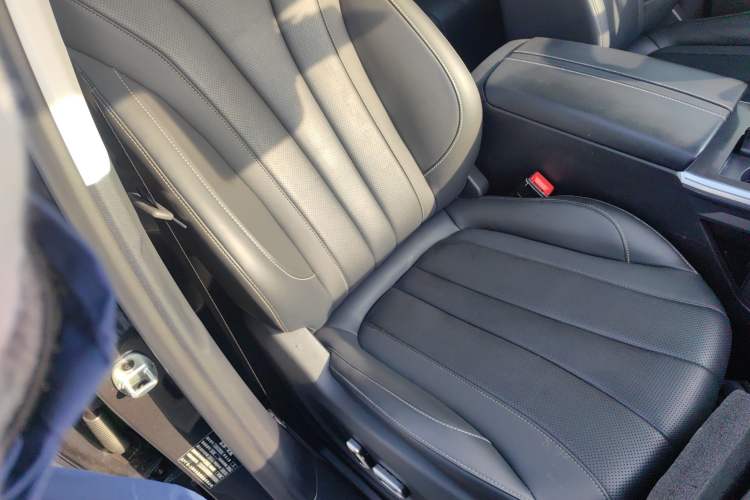 Used Roewe RX5 MAX 2022 1.5T Automatic Zhiwei Prestige Edition