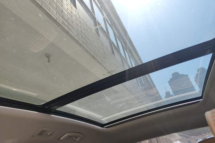 Used Volkswagen Golf Sportsvan 2016 230TSI Automatic Trend Edition Headliner