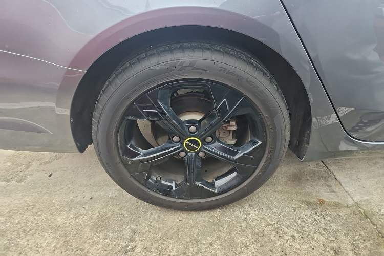 Used Roewe i6 MAX 2020 300TGI Automatic "Swell Cool Smart Drive" Edition
