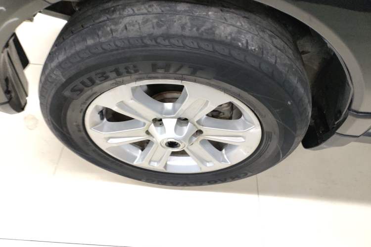 Used Haval H5 Classic 2018 Classic Edition 2.0T Diesel Manual 4x4 Elite Model Left Front Wheel Hub