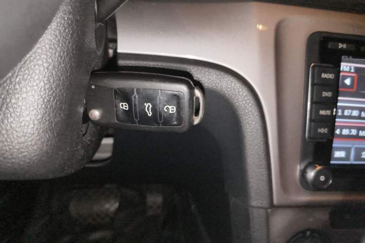 Used Volkswagen Lavida 2013 Revised Classic 1.6L Automatic Fashion Edition Vehicle Key