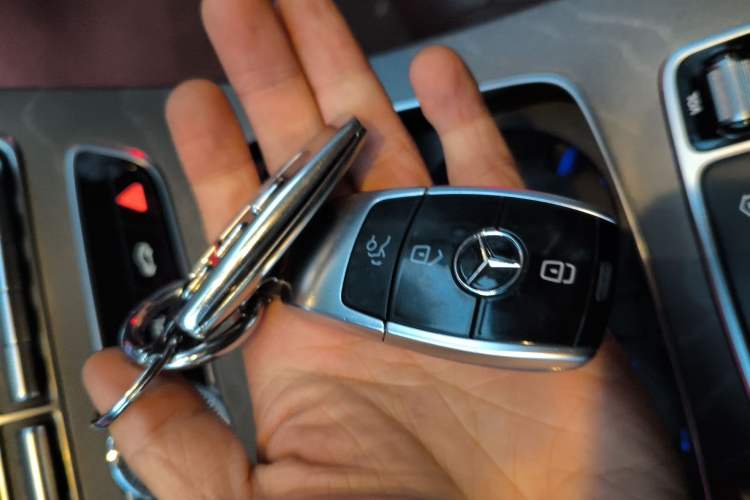 Used Mercedes-Benz CLS 2018 CLS 300 Luxury Model
