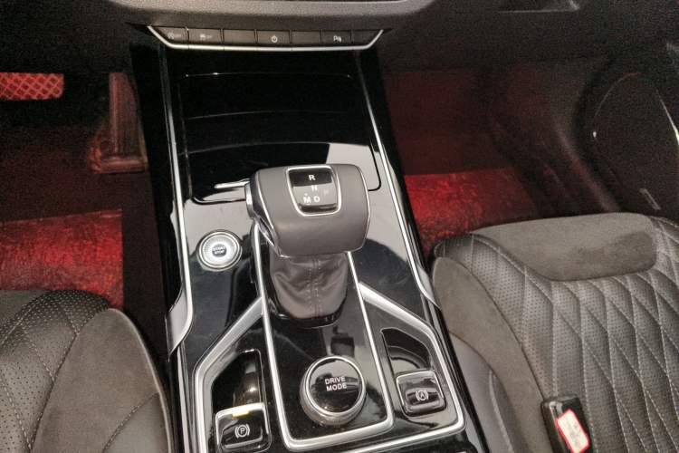 Used Hongqi HS5 2022 2.0T Smart Connect Flagship Enjoyment Purchase Edition
