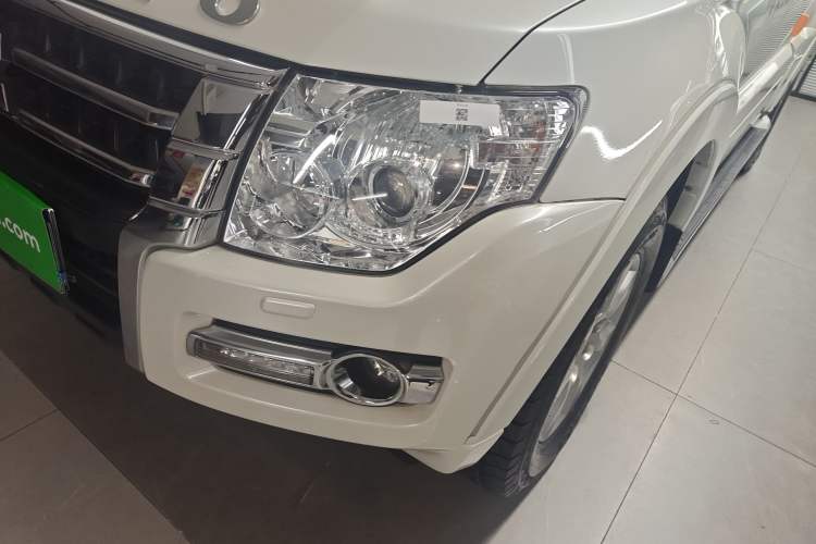 Used Mitsubishi Pajero (Import) 2016 3.0L Automatic Standard Version China V Standard
