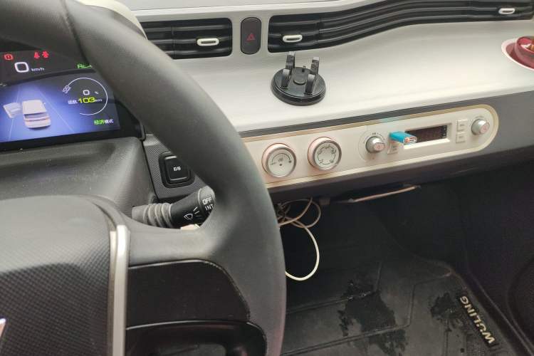 Used Wuling Hongguang MINIEV 2020 Freedom Version Lithium Iron Phosphate
