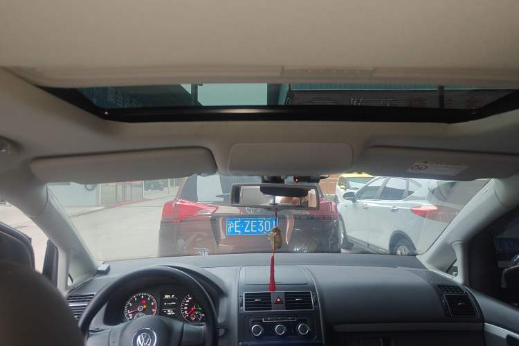 Used Volkswagen Touran 2015 1.4T DSG Comfort Edition 5 Seats
