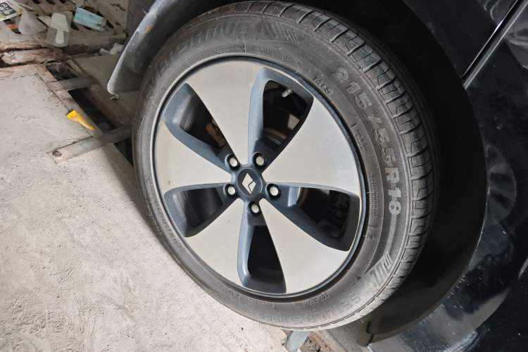 Used Baojun Cloud 2023 460 Max Lingxi Version Right Rear Wheel Hub