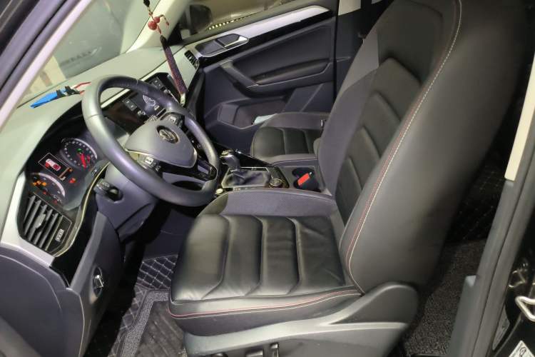 Used Volkswagen Tayron 2019 330TSI Four-Wheel Drive Luxury Version China V Standard
