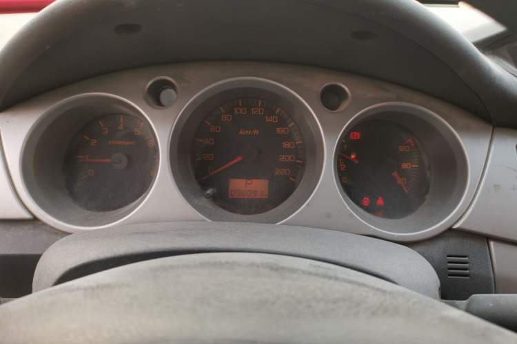 Used Dongfeng Aeolus H30 2010 1.6L Automatic ZunYa Trim