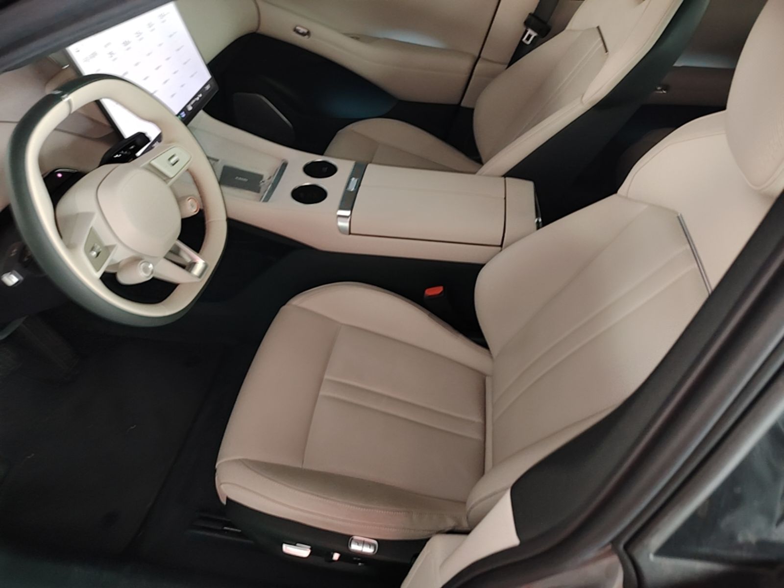 Xiaomi Auto YU7 2025 Ultra-Long Range Rear-Wheel Drive Version — снимка 17