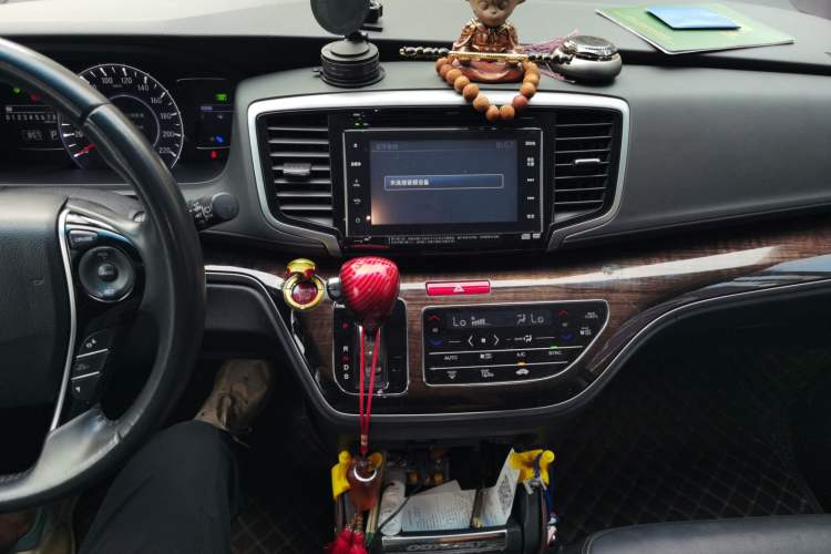 Used Honda Odyssey 2015 Revised Version 2.4L Supreme Edition Audio And AC Panel