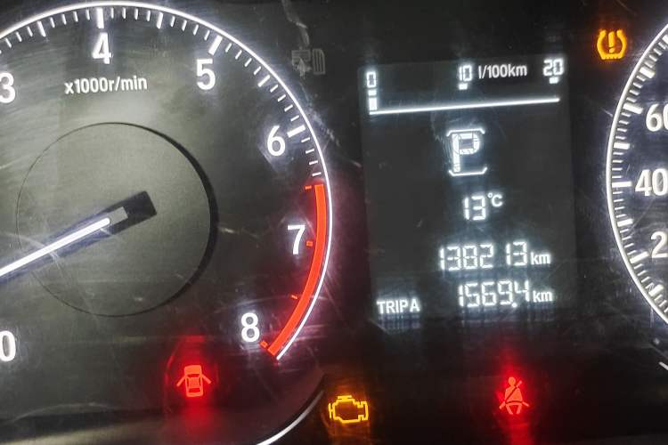 Used Honda Accord 2018 230TURBO Comfort Version National V Odometer Close Up