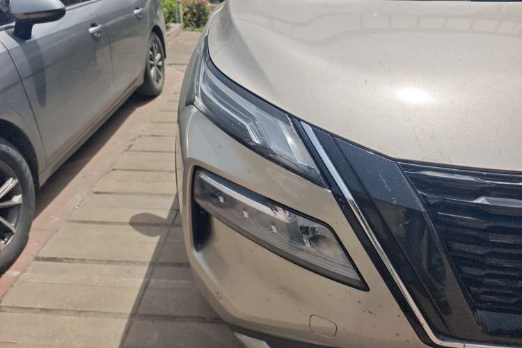 Used Nissan X-Trail 2023 e-POWER Ultra-Hybrid Dual-Motor All-Wheel-Drive Luxury Edition Right Front Headlight