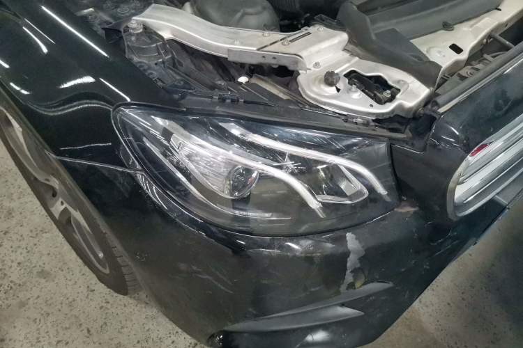 Used Mercedes-Benz E-Class 2017 E 300 L Sport Luxury Edition Right Front Headlight