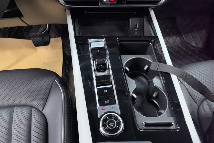 Used Volkswagen Teramont 2023 Facelift 380TSI Four-Wheel Drive Prestige Luxury Edition Gear Lever