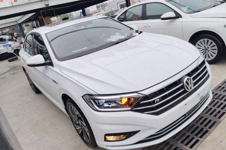 Used Volkswagen Sagitar 2021 280TSI DSG Excellence Edition Front Right 45 Deg