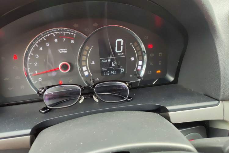 Used Roewe 350 2015 1.5L Automatic Luxury Sunroof Edition
