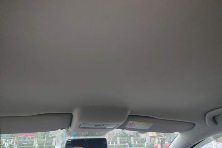 Used Volkswagen Polo 2016 1.4L Manual Fashion Model
