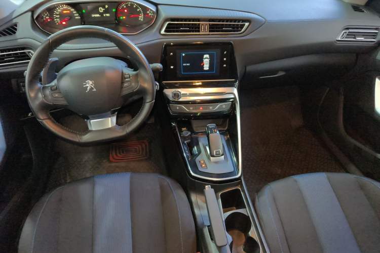 Used Peugeot 308 2019 230THP Automatic Luxury Edition China VI Standard
