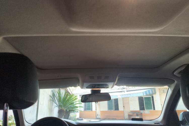 Used BMW 5 Series 2014 525Li Luxury Design Package
