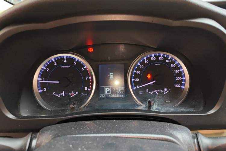 Used Toyota Highlander 2018 2.0T Two-Wheel Drive Elite Version 5 Seats China VI Standard Instrument Cluster