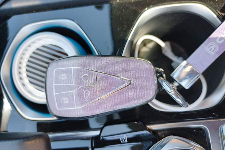 Used CHANGAN Eado 2023 Changan Edition PLUS Blue Whale NE 1.4T GDI DCT Prestige Version
