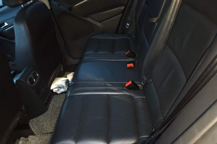 Used Volkswagen Tiguan 2015 1.8TSI Automatic Two-Wheel Drive Luxury Model Left Rear Seat