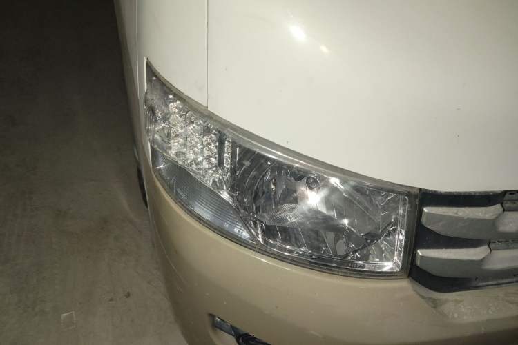 Used Foton Scenic G7 2017 2.0L Long-Wheelbase Commercial Van High Roof 2 Seats 4Q20M
