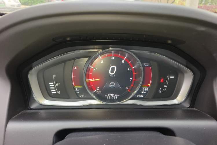 Used Volvo XC60 2017 T5 AWD Smart Range Edition Instrument Cluster