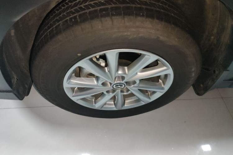 Used Mazda CX-5 2024 2.0L Automatic Two-Wheel Drive Comfort Version Left Front Wheel Hub